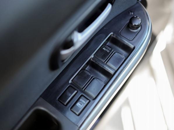 Suzuki Grand Vitara II Рестайлинг 2 с пробегом 2013 года, цена 949 000 рублей, 263930 км, внедорожник, Автокод Объявления