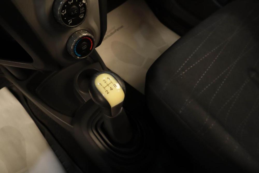 Toyota Yaris II Челябинск  - изображение 15