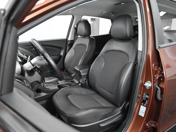 Hyundai ix35 I Рестайлинг с пробегом 2014 года, цена 1 399 000 рублей, 126000 км, внедорожник, Автокод Объявления