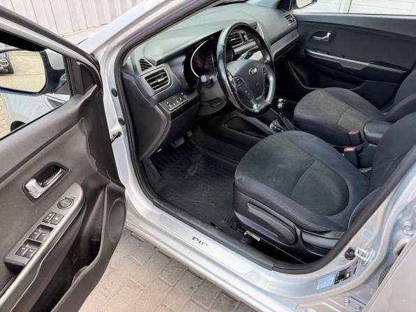 Kia Rio III Рестайлинг с пробегом 2015 года, цена 1 244 000 рублей, 199257 км, хэтчбек, Автокод Объявления