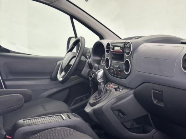 Peugeot Partner II Рестайлинг 2 с пробегом 2021 года, цена 1 800 000 рублей, 105726 км, компактвэн, Автокод Объявления