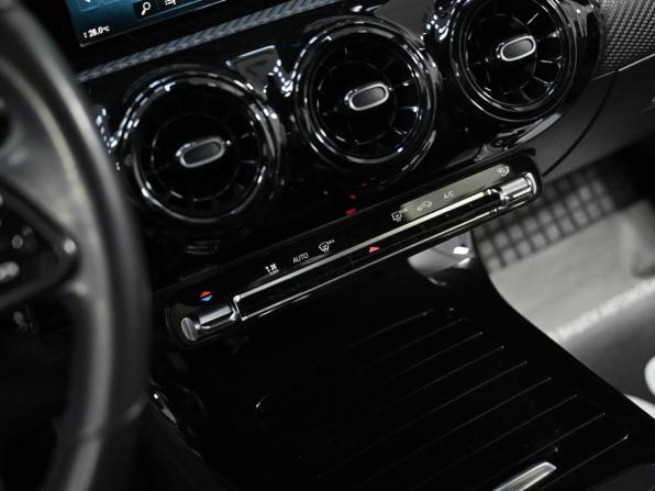Mercedes-Benz A-Класс IV (W177) с пробегом 2019 года, цена 2 149 000 рублей, 61000 км, хэтчбек, Автокод Объявления