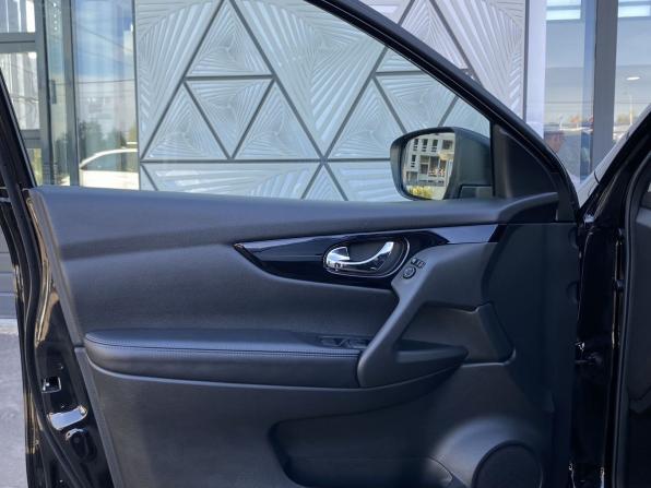 Nissan Qashqai II с пробегом 2018 года, цена 1 849 000 рублей, 97656 км, внедорожник, Автокод Объявления