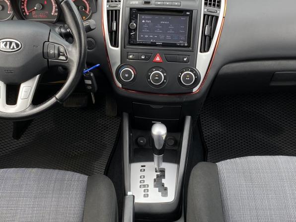 Kia Ceed I Рестайлинг с пробегом 2011 года, цена 679 000 рублей, 217550 км, универсал, Автокод Объявления