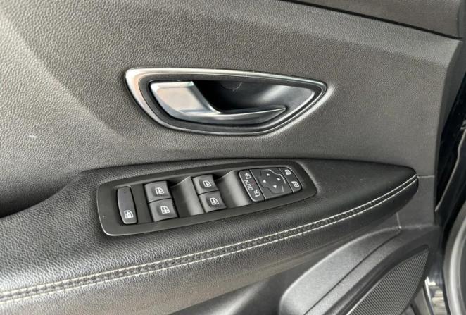 Renault Scenic IV с пробегом 2019 года, цена 1 950 000 рублей, 81087 км, компактвэн, Автокод Объявления