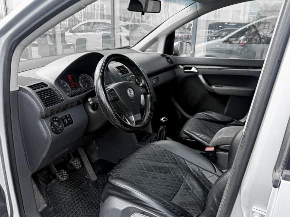 Volkswagen Touran I Рестайлинг с пробегом 2007 года, цена 550 000 рублей, 238253 км, компактвэн, Автокод Объявления