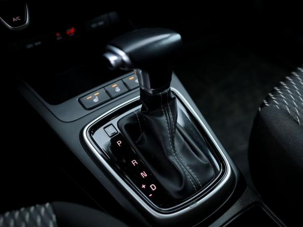 Kia Rio IV с пробегом 2018 года, цена 1 199 000 рублей, 64230 км, седан, Автокод Объявления