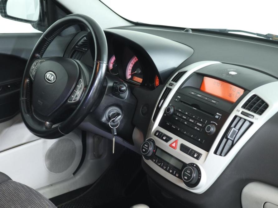Kia Ceed I Москва  - изображение 22
