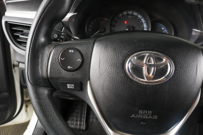Toyota Corolla XI (E160 E170 E180) с пробегом 2014 года, цена 1 099 000 рублей, 230000 км, седан, Автокод Объявления