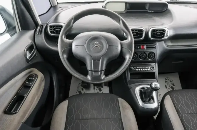 Citroen C3 Picasso I Рестайлинг с пробегом 2013 года, цена 869 000 рублей, 88000 км, компактвэн, Автокод Объявления