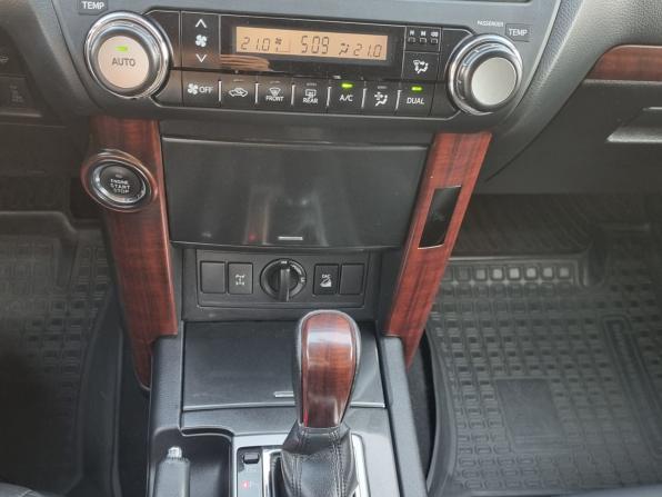 Toyota Land Cruiser Prado 150 Series Рестайлинг 1 с пробегом 2016 года, цена 4 390 000 рублей, 167563 км, внедорожник, Автокод Объявления