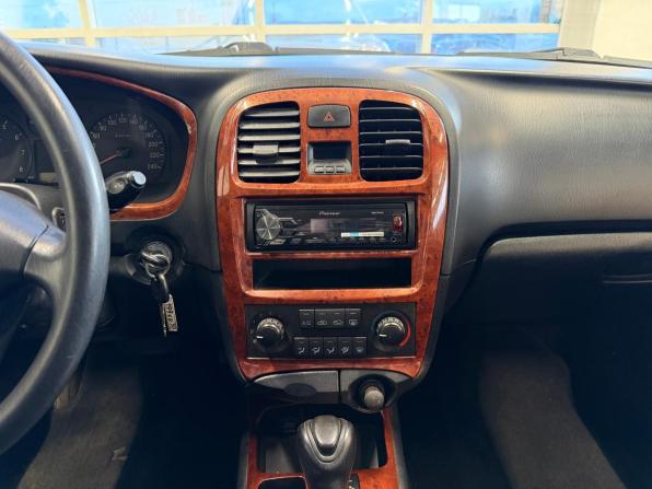 Hyundai Sonata IV (EF) Рестайлинг с пробегом 2004 года, цена 510 000 рублей, 239000 км, седан, Автокод Объявления