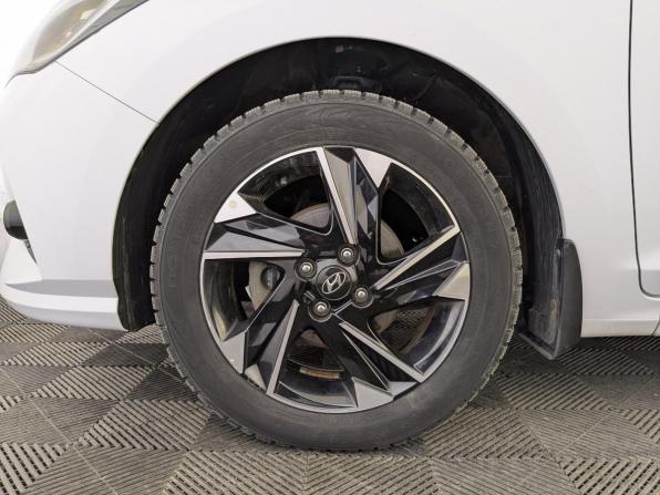 Hyundai Solaris II Рестайлинг с пробегом 2021 года, цена 1 635 000 рублей, 78248 км, седан, Автокод Объявления