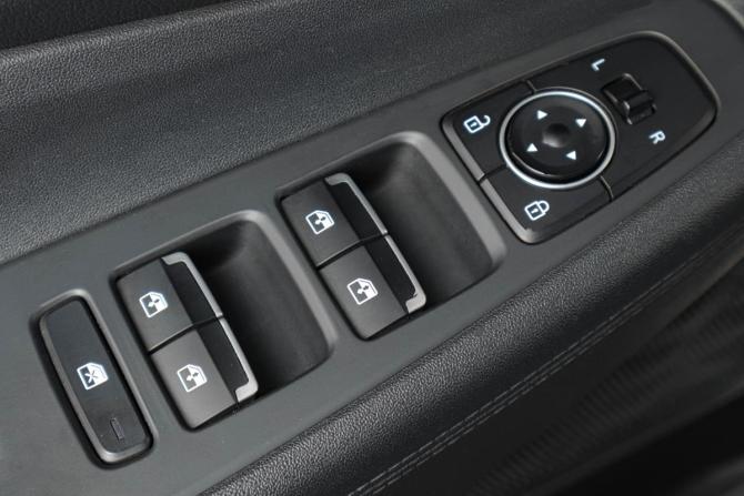 Hyundai Santa Fe IV Рестайлинг с пробегом 2021 года, цена 3 499 000 рублей, 62488 км, внедорожник, Автокод Объявления