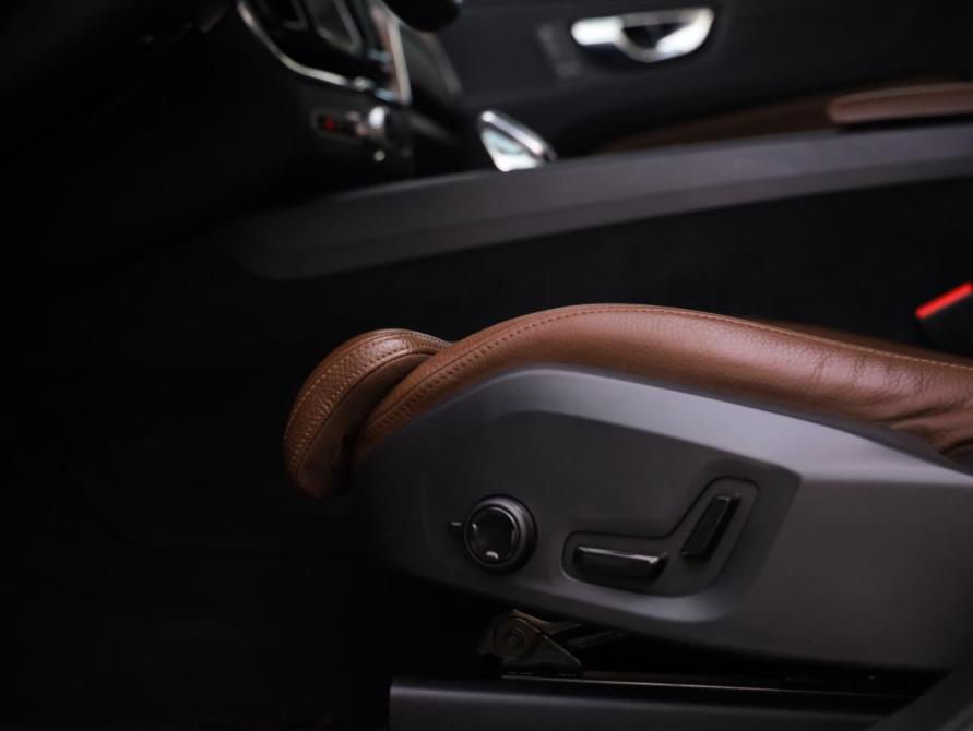 Volvo XC60 II Рестайлинг Санкт-Петербург  - изображение 30