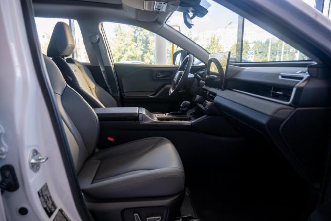 Toyota RAV4 VI (XA60) с пробегом 2026 года, цена 5 690 000 рублей, 40 км, внедорожник, Автокод Объявления