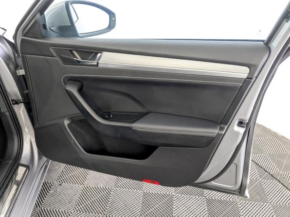 Skoda Superb III Рестайлинг с пробегом 2025 года, цена 3 165 000 рублей, 18112 км, лифтбек, Автокод Объявления