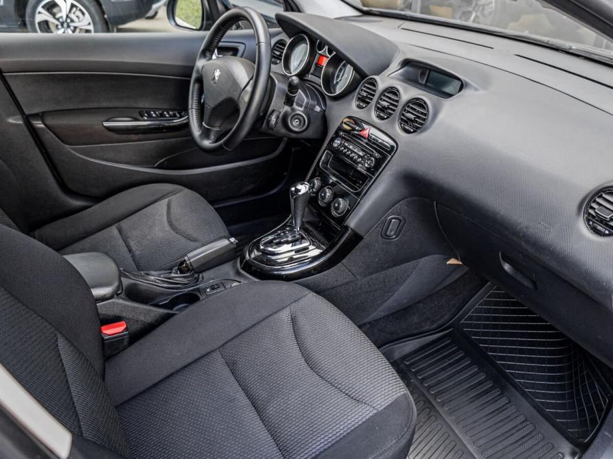 Peugeot 408 I Казань  - изображение 6