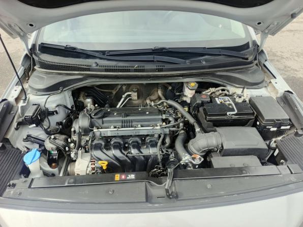 Hyundai Solaris II с пробегом 2019 года, цена 1 049 000 рублей, 100891 км, седан, Автокод Объявления