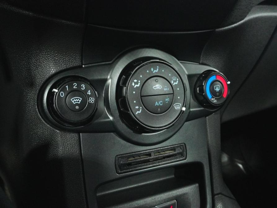 Ford Fiesta Mk6 Рестайлинг Вологда  - изображение 13