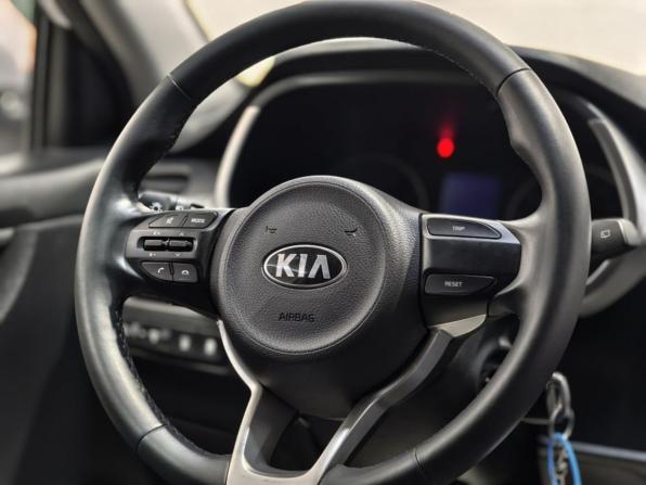 Kia Rio IV Рестайлинг с пробегом 2021 года, цена 1 815 000 рублей, 26899 км, хэтчбек, Автокод Объявления