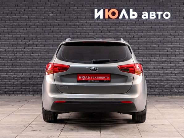 Kia Ceed II с пробегом 2014 года, цена 1 300 000 рублей, 155646 км, универсал, Автокод Объявления