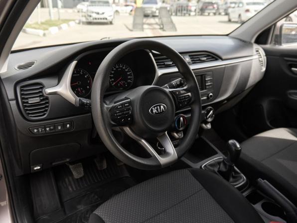 Kia Rio IV Рестайлинг с пробегом 2020 года, цена 1 448 000 рублей, 75859 км, седан, Автокод Объявления
