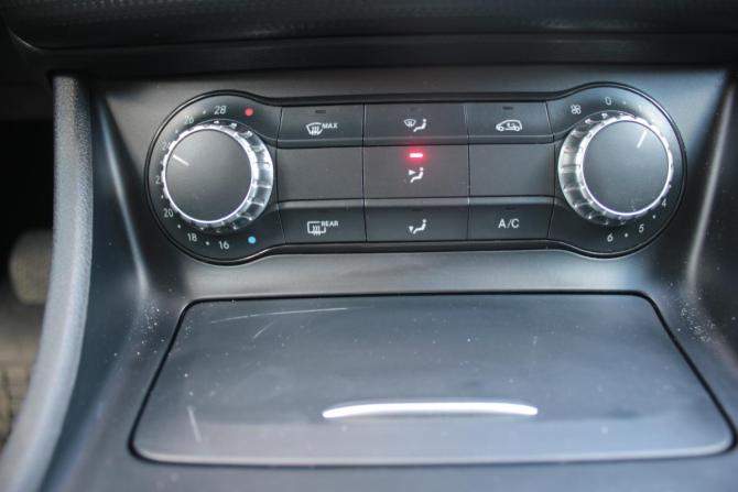 Mercedes-Benz A-Класс III (W176) с пробегом 2014 года, цена 1 200 000 рублей, 172402 км, хэтчбек, Автокод Объявления