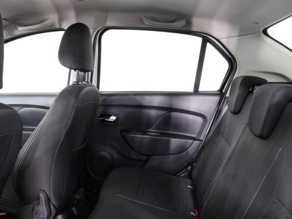 Renault Logan II Рестайлинг с пробегом 2019 года, цена 1 099 000 рублей, 44185 км, седан, Автокод Объявления
