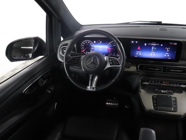 Mercedes-Benz V-Класс III (W447) Рестайлинг 2 с пробегом 2024 года, цена 11 777 900 рублей, 24086 км, минивэн, Автокод Объявления