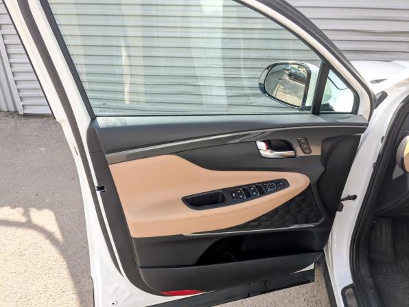 Hyundai Santa Fe IV Рестайлинг с пробегом 2022 года, цена 4 300 000 рублей, 59037 км, внедорожник, Автокод Объявления