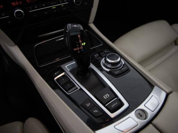 BMW 7 серии V (F01/F02/F04) Рестайлинг с пробегом 2012 года, цена 2 500 000 рублей, 192960 км, седан, Автокод Объявления