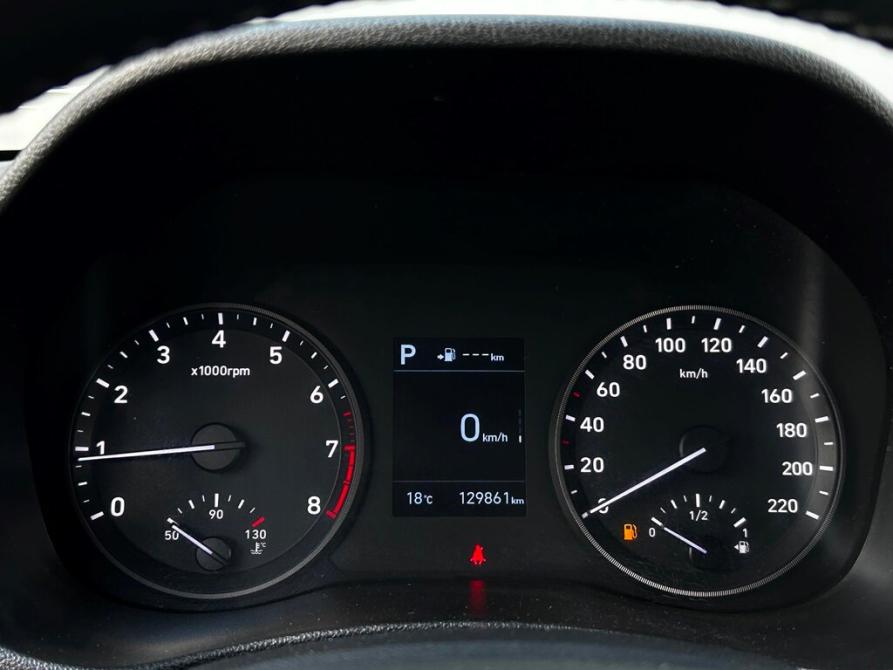 Hyundai Solaris II Санкт-Петербург  - изображение 19