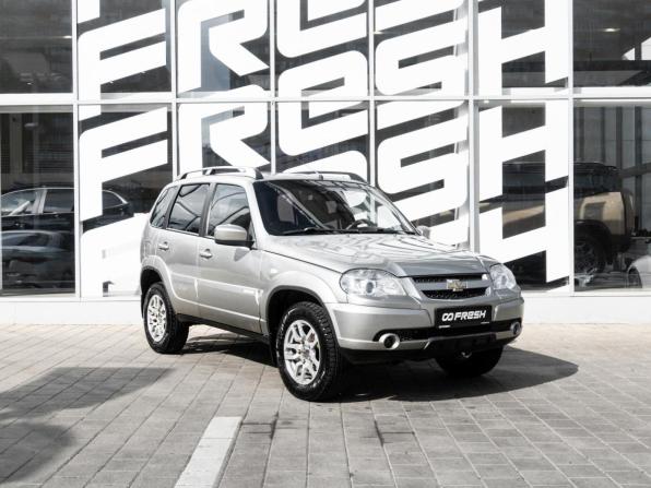 Chevrolet Niva I Рестайлинг с пробегом 2015 года, цена 648 000 рублей, 171355 км, внедорожник, Автокод Объявления