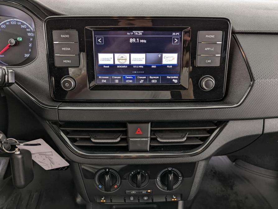 Volkswagen Polo VI Москва  - изображение 17