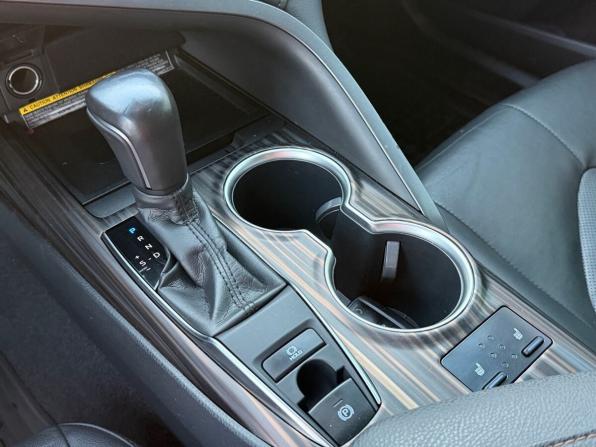 Toyota Camry VIII (XV70) с пробегом 2018 года, цена 2 499 000 рублей, 193000 км, седан, Автокод Объявления
