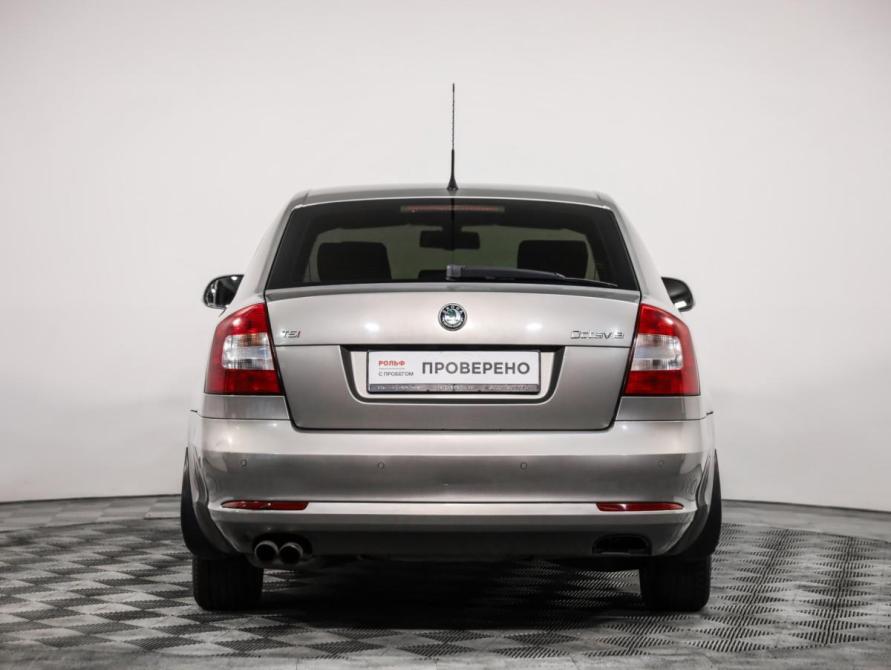 Skoda Octavia II (A5) Рестайлинг Санкт-Петербург  - изображение 6