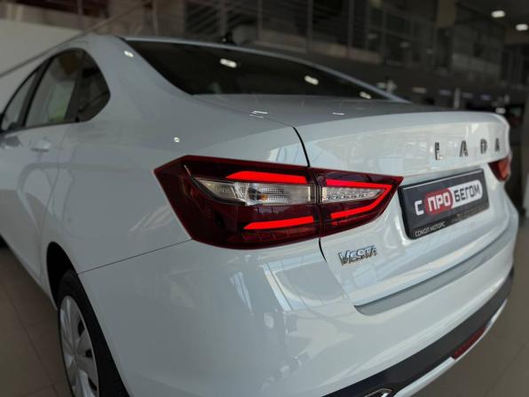 Lada (ВАЗ) Vesta I Рестайлинг (NG) с пробегом 2024 года, цена 1 499 900 рублей, 17000 км, седан, Автокод Объявления