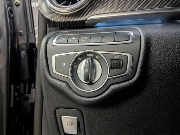 Mercedes-Benz V-Класс III (W447) Рестайлинг с пробегом 2021 года, цена 6 690 000 рублей, 109291 км, минивэн, Автокод Объявления