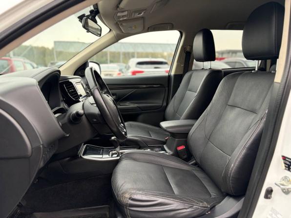 Mitsubishi Outlander III Рестайлинг 2 с пробегом 2017 года, цена 1 825 000 рублей, 123994 км, внедорожник, Автокод Объявления