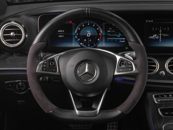 Mercedes-Benz E-Класс V (W213 S213 C238) с пробегом 2018 года, цена 3 699 000 рублей, 130211 км, седан, Автокод Объявления