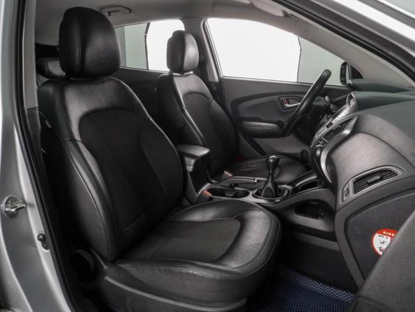 Hyundai ix35 I Рестайлинг с пробегом 2015 года, цена 1 399 000 рублей, 208838 км, внедорожник, Автокод Объявления
