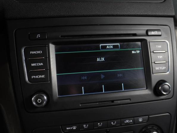 Skoda Yeti I Рестайлинг с пробегом 2014 года, цена 899 000 рублей, 145272 км, внедорожник, Автокод Объявления