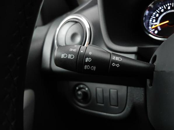 Renault Sandero II Рестайлинг с пробегом 2018 года, цена 935 000 рублей, 156000 км, хэтчбек, Автокод Объявления