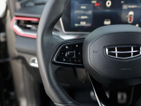 Geely Coolray I Рестайлинг с пробегом 2024 года, цена 2 123 080 рублей, 20676 км, внедорожник, Автокод Объявления