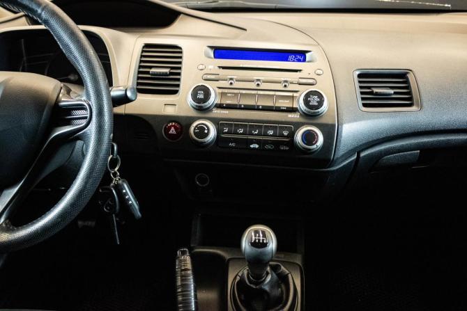 Honda Civic VIII Рестайлинг с пробегом 2010 года, цена 700 000 рублей, 263878 км, седан, Автокод Объявления