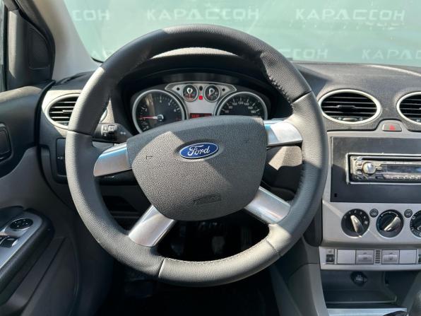 Ford Focus II Рестайлинг с пробегом 2010 года, цена 500 000 рублей, 187252 км, седан, Автокод Объявления