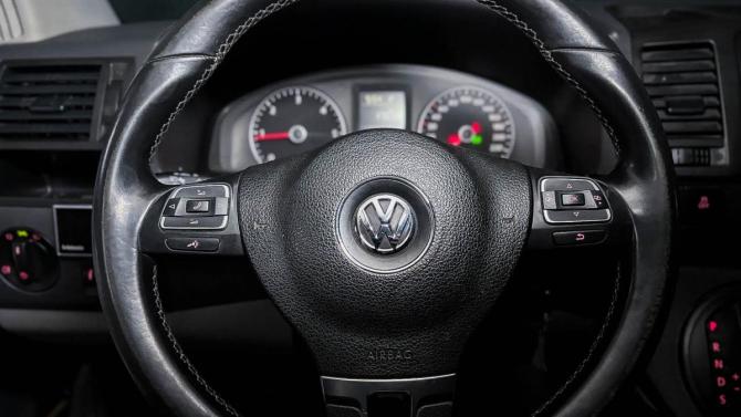 Volkswagen Caravelle T5 Рестайлинг с пробегом 2012 года, цена 1 790 000 рублей, 280000 км, минивэн, Автокод Объявления