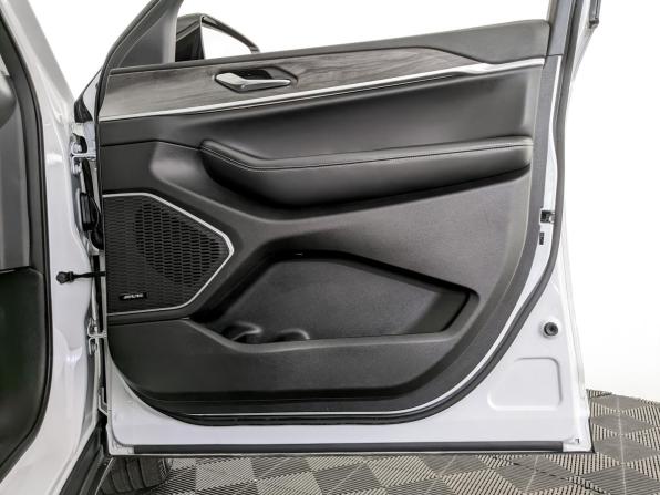 Jeep Grand Cherokee V (WL) с пробегом 2022 года, цена 5 750 000 рублей, 69048 км, внедорожник, Автокод Объявления