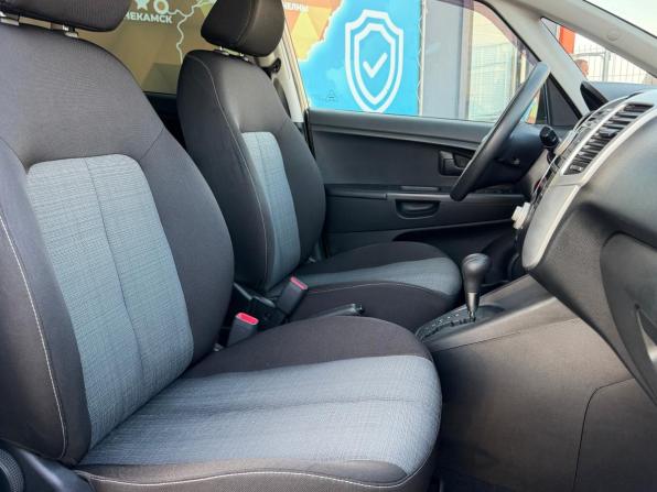 Kia Venga I Рестайлинг с пробегом 2014 года, цена 1 020 000 рублей, 134000 км, компактвэн, Автокод Объявления